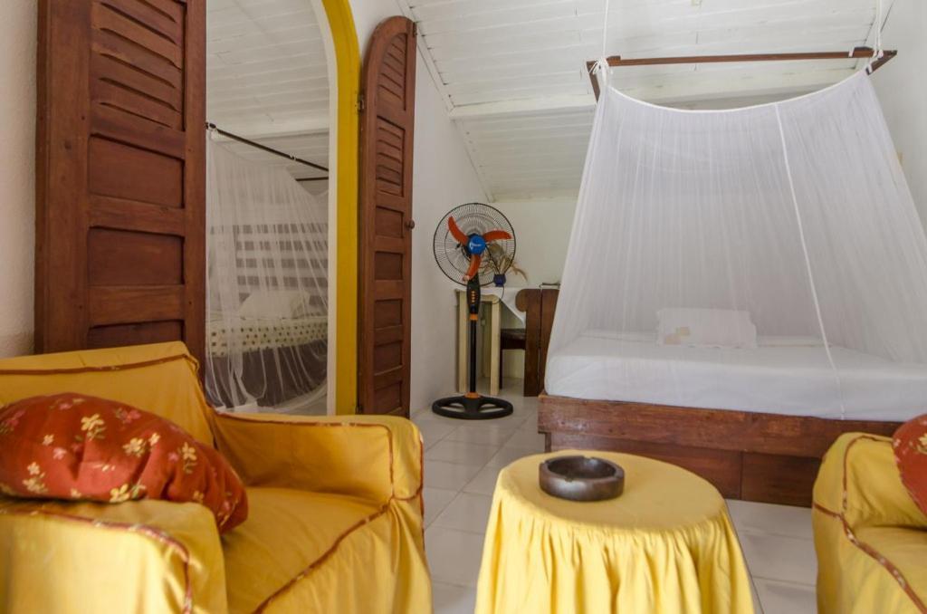 Chez Maggie Hotel & Restaurant โมรอนดาวา ภายนอก รูปภาพ
